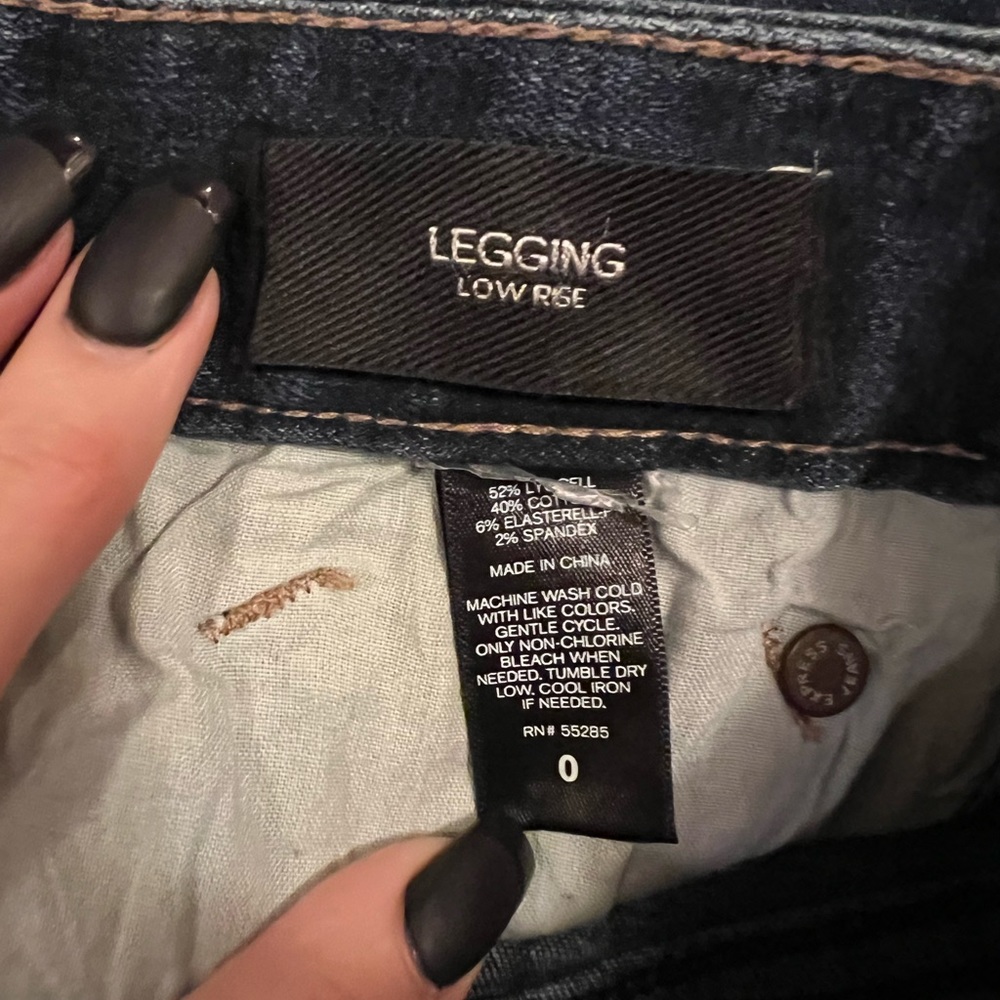 Express Low Rise Jeans - Picture 4 of 4